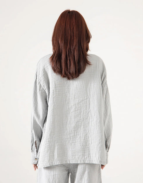 MUSLIN PATCH POCKET SHIRT